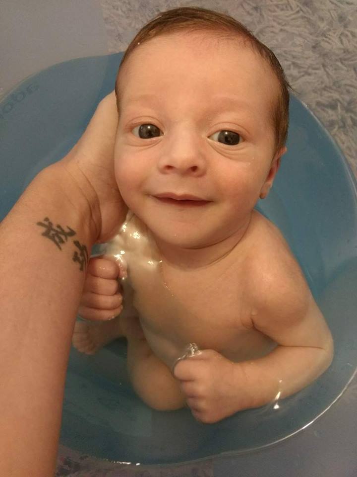 Imagem capa - Cólicas e meu desespero por Chaiane A. Mariano