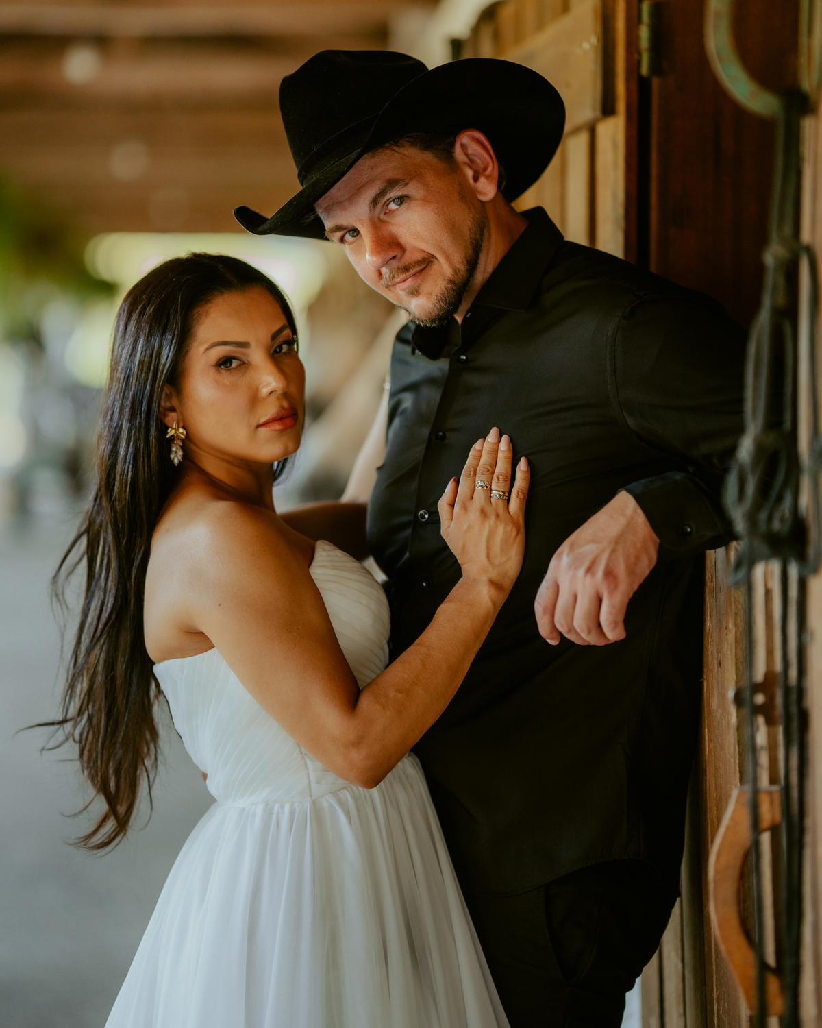 ensaio-prewedding-patrcia-rogerio-coutry-cavalo-chapeu-boiadeira-fotografo-casamento-interior-agroboy-haras-campo-praia-mocambique-florianopolis-indaial-gaucho-fotos-casal