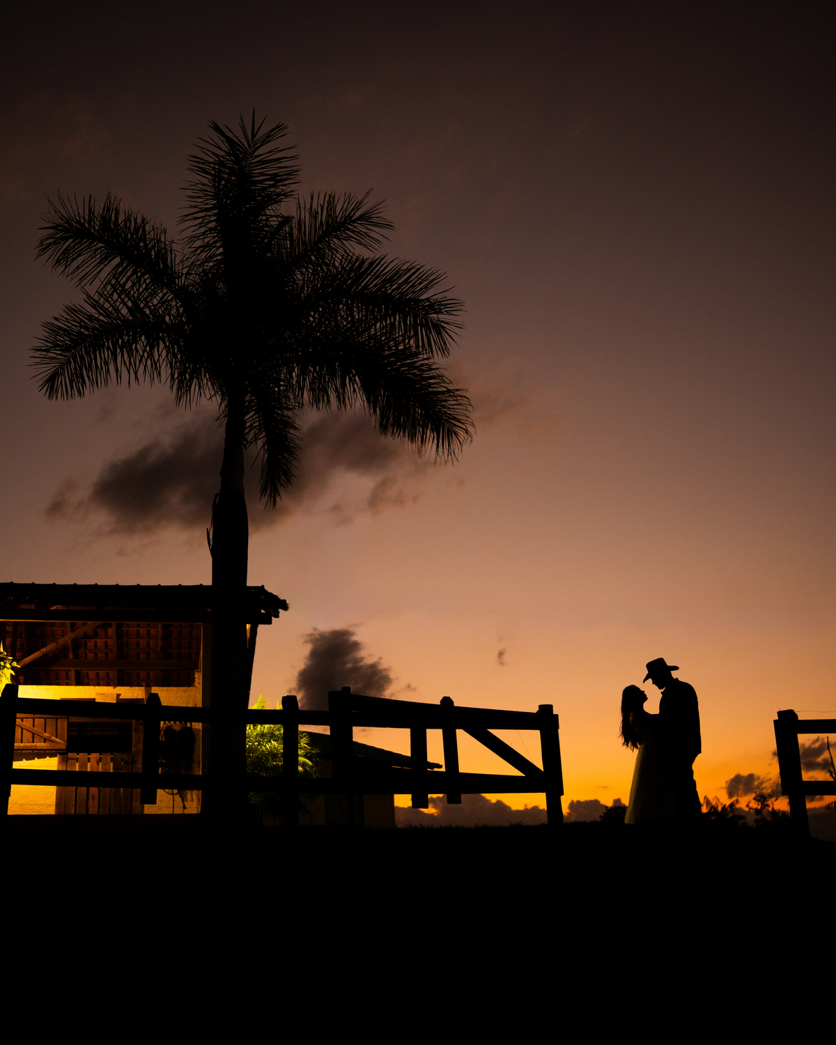 ensaio-prewedding-patrcia-rogerio-coutry-cavalo-chapeu-boiadeira-fotografo-casamento-interior-agroboy-haras-campo-praia-mocambique-florianopolis-indaial-gaucho-fotos-casal