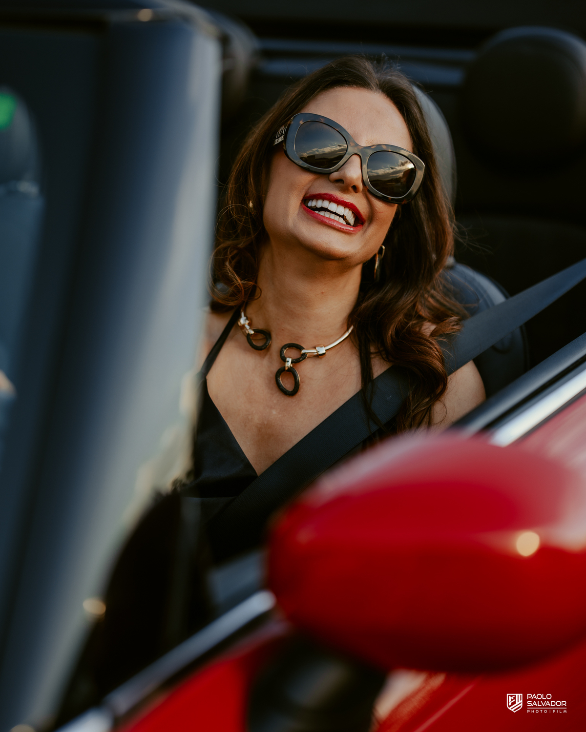 festa das amigas com tema de máscara em indaial no museu de carros antigos, fotos ensaio feminino com carros antigos, ensaio pessoal, fotos da festa, blumenau, itapema, praia, fotografo de casamento