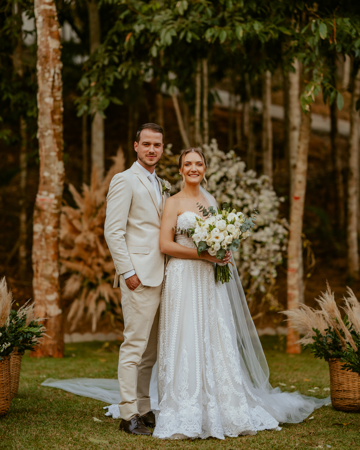 fotografia-de-casamento-em-timbo-sc-mini-wedding-intimista-no-sitio-da-familia-da-noiva-cerimonia-ao-ar-livre-anna-e-marco-fotografo-de-casamento-em-blumenau-e-vale-europeu