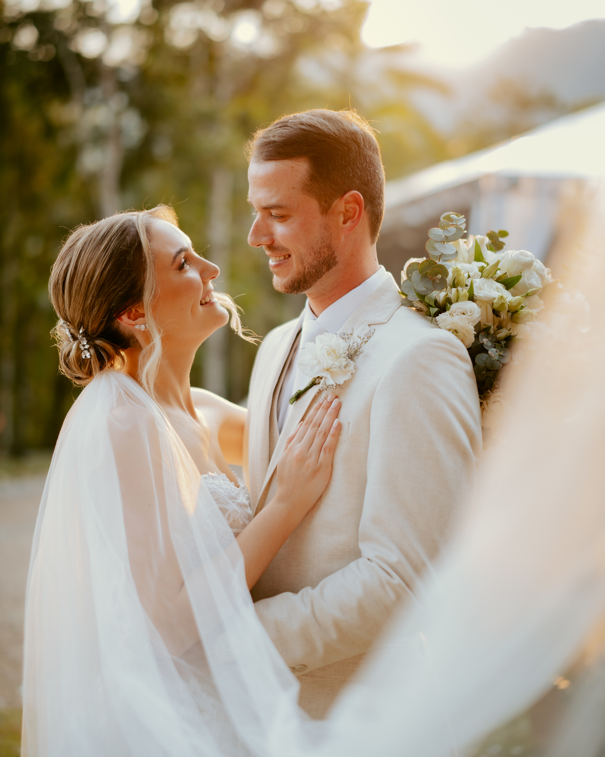 casamento-intimista-no-sitio-da-familia-em-timbo-santa-catarina-mini-wedding-anna-e-marco-cerimonia-ao-ar-livre-fotografia-de-casamento-no-vale-europeu