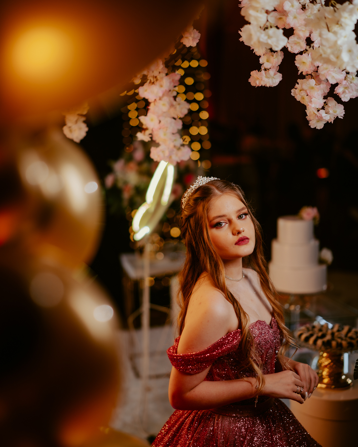 otos-fotografia-fotografo-de-15-anos-priscila-festa-de-debutante-em-rodeio-sc-adecio-cozina-moser-vale-europeu-santa-catarina-blumenau-balneario-camboriu-itajai-itapema-joinville-vestido-versat-alta-costura-indaial-making-of-salao-ld-decoracao-pink-blue-r