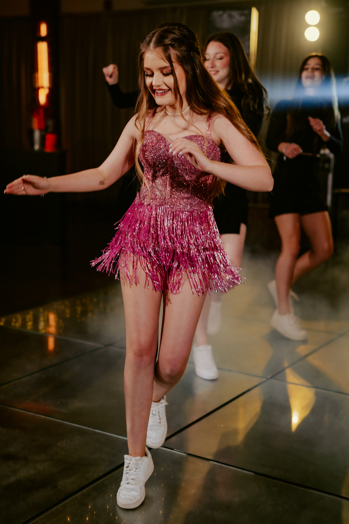 otos-fotografia-fotografo-de-15-anos-priscila-festa-de-debutante-em-rodeio-sc-adecio-cozina-moser-vale-europeu-santa-catarina-blumenau-balneario-camboriu-itajai-itapema-joinville-vestido-versat-alta-costura-indaial-making-of-salao-ld-decoracao-pink-blue-r