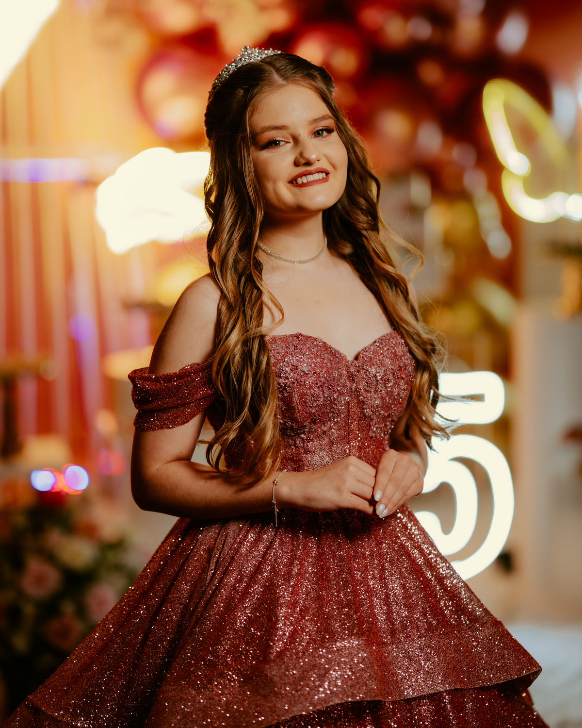 otos-fotografia-fotografo-de-15-anos-priscila-festa-de-debutante-em-rodeio-sc-adecio-cozina-moser-vale-europeu-santa-catarina-blumenau-balneario-camboriu-itajai-itapema-joinville-vestido-versat-alta-costura-indaial-making-of-salao-ld-decoracao-pink-blue-r