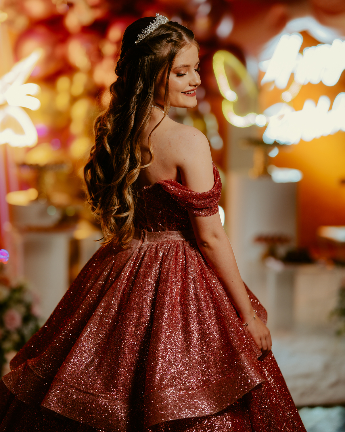 otos-fotografia-fotografo-de-15-anos-priscila-festa-de-debutante-em-rodeio-sc-adecio-cozina-moser-vale-europeu-santa-catarina-blumenau-balneario-camboriu-itajai-itapema-joinville-vestido-versat-alta-costura-indaial-making-of-salao-ld-decoracao-pink-blue-r