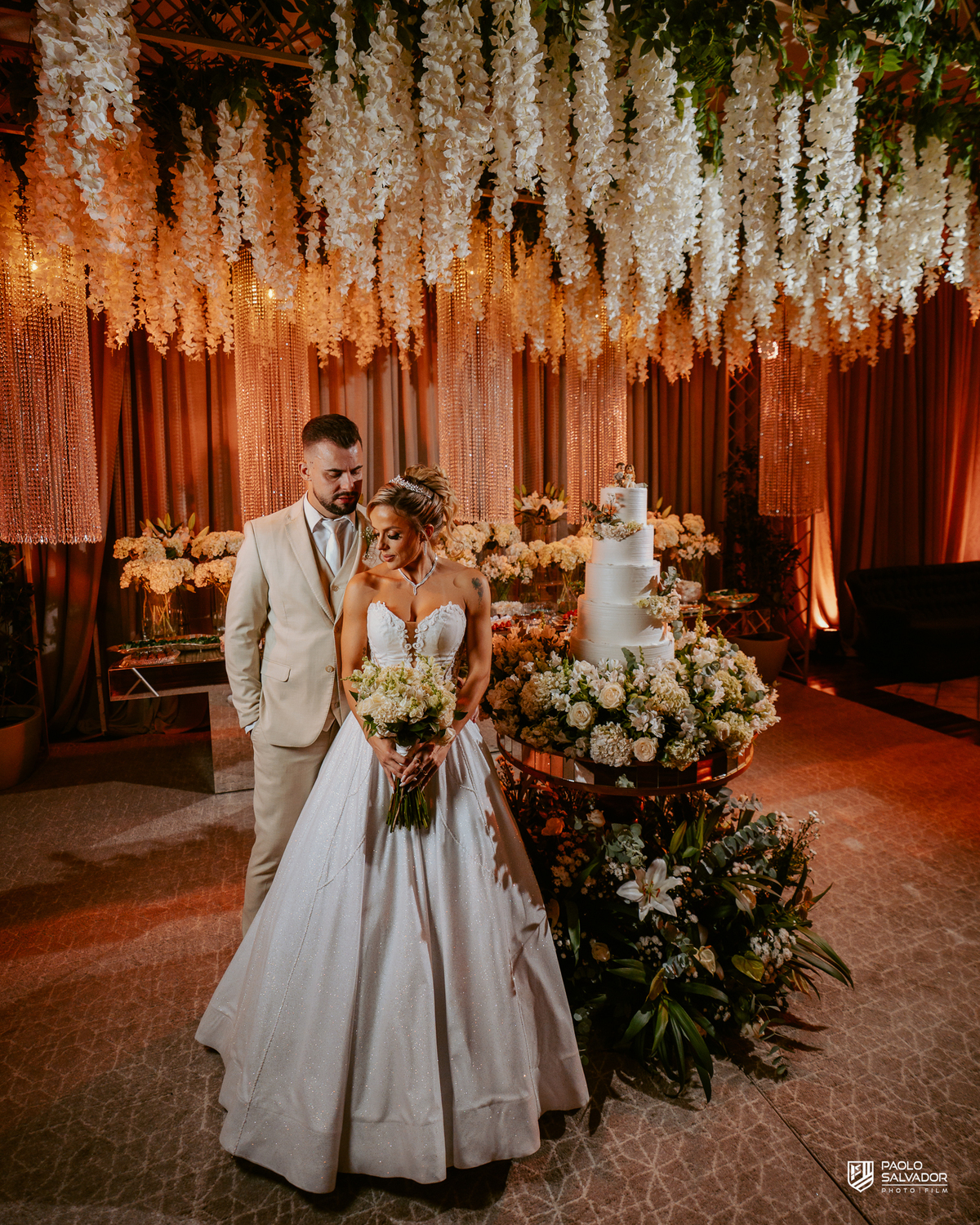 Wedding e mini wedding no litoral de Santa Catarina com fotografia de casamento por Paolo Salvador Photo & Film, espaço elegante para casamentos em Joinville, Florianópolis, Balneário Camboriú, Itapema e Itajaí, destinos muito procurados para casamentos