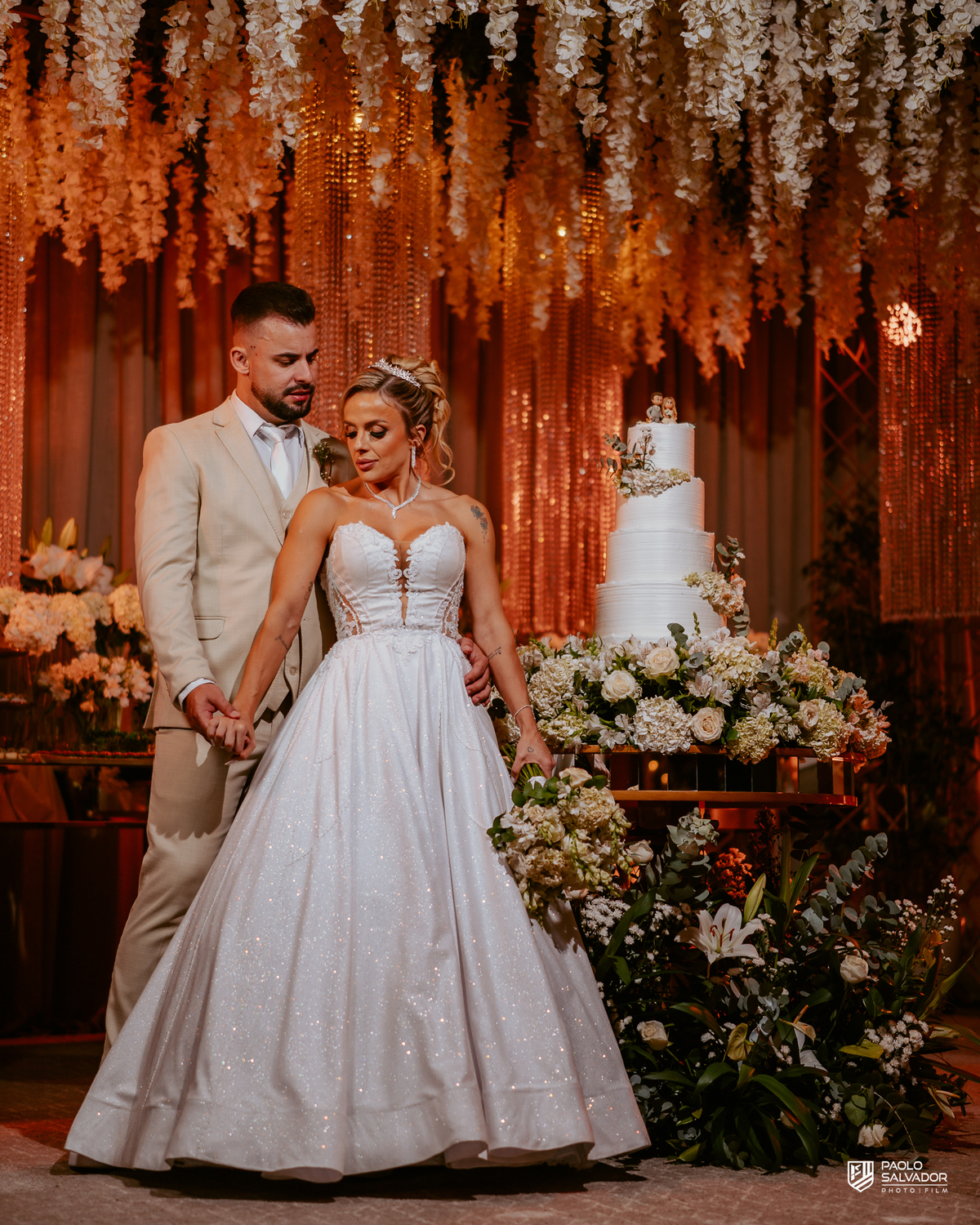 Wedding e mini wedding no litoral de Santa Catarina com fotografia de casamento por Paolo Salvador Photo & Film, espaço elegante para casamentos em Joinville, Florianópolis, Balneário Camboriú, Itapema e Itajaí, destinos muito procurados para casamentos