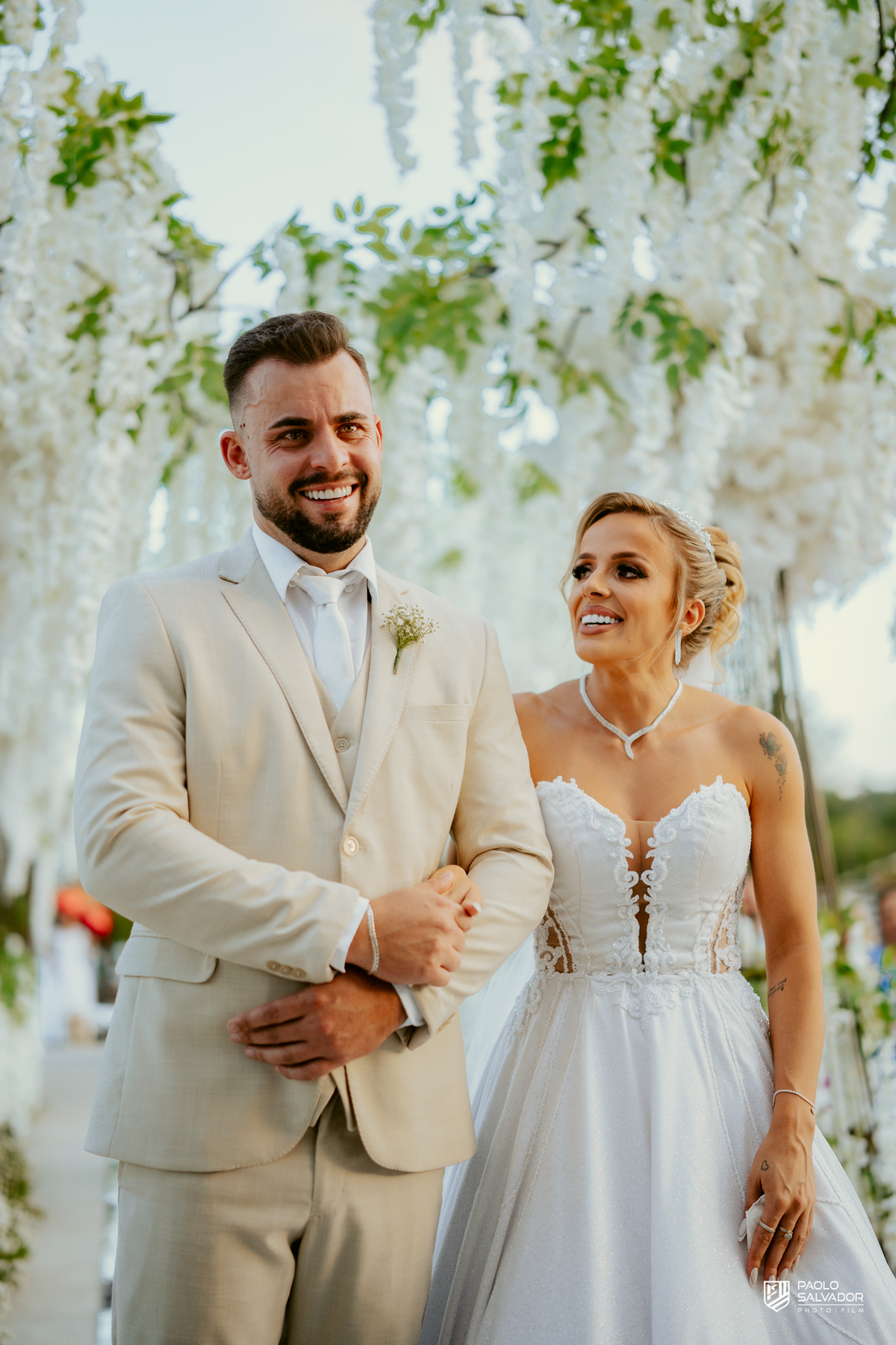 Casamento de Andresa e Gabriel no Adesso Cucina Moser em Rodeio Santa Catarina, decoração elegante da Silvana Decorações, cerimônia ao ar livre, wedding e mini-wedding no Vale Europeu, espaço sofisticado para casamentos com fotografia de casamento paolo