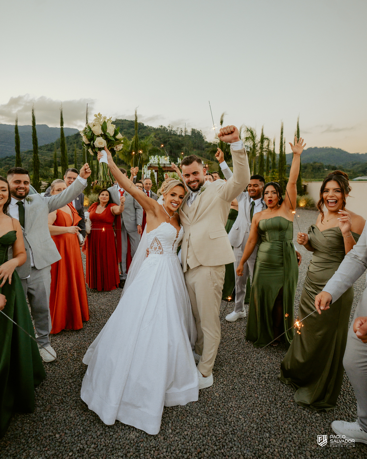 Casamento de Andresa e Gabriel no Adesso Cucina Moser em Rodeio Santa Catarina, decoração elegante da Silvana Decorações, cerimônia ao ar livre, wedding e mini-wedding no Vale Europeu, espaço sofisticado para casamentos com fotografia de casamento paolo