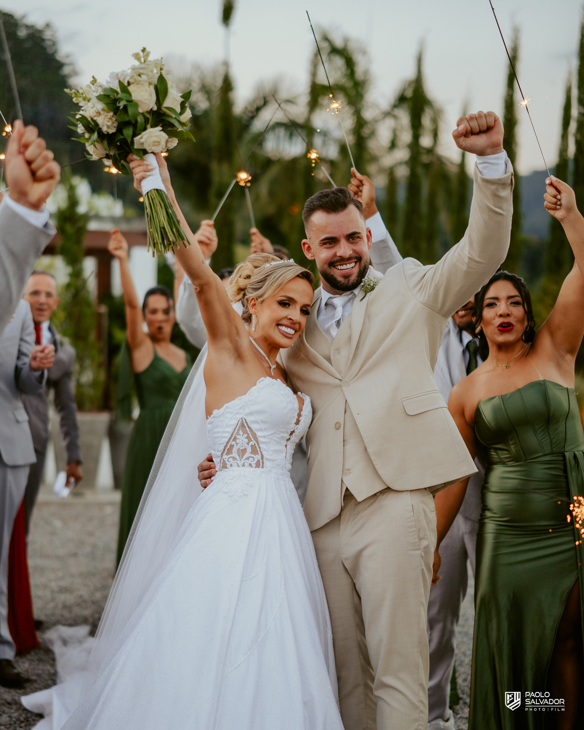 Wedding e mini wedding no litoral de Santa Catarina com fotografia de casamento por Paolo Salvador Photo & Film, espaço elegante para casamentos em Joinville, Florianópolis, Balneário Camboriú, Itapema e Itajaí, destinos muito procurados para casamentos