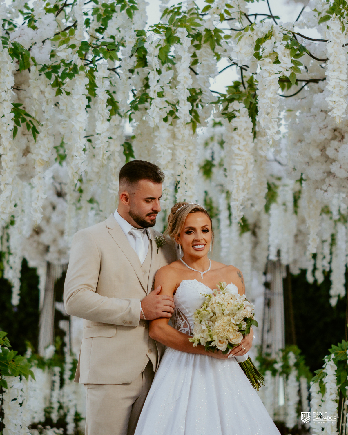 Wedding e mini wedding no litoral de Santa Catarina com fotografia de casamento por Paolo Salvador Photo & Film, espaço elegante para casamentos em Joinville, Florianópolis, Balneário Camboriú, Itapema e Itajaí, destinos muito procurados para casamentos
