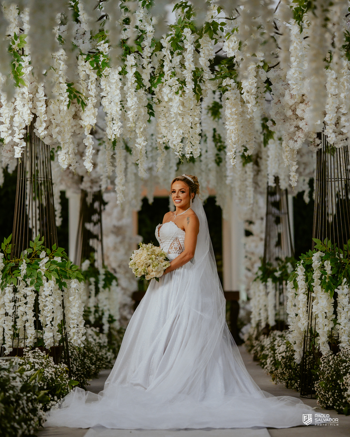 Wedding e mini wedding no litoral de Santa Catarina com fotografia de casamento por Paolo Salvador Photo & Film, espaço elegante para casamentos em Joinville, Florianópolis, Balneário Camboriú, Itapema e Itajaí, destinos muito procurados para casamentos