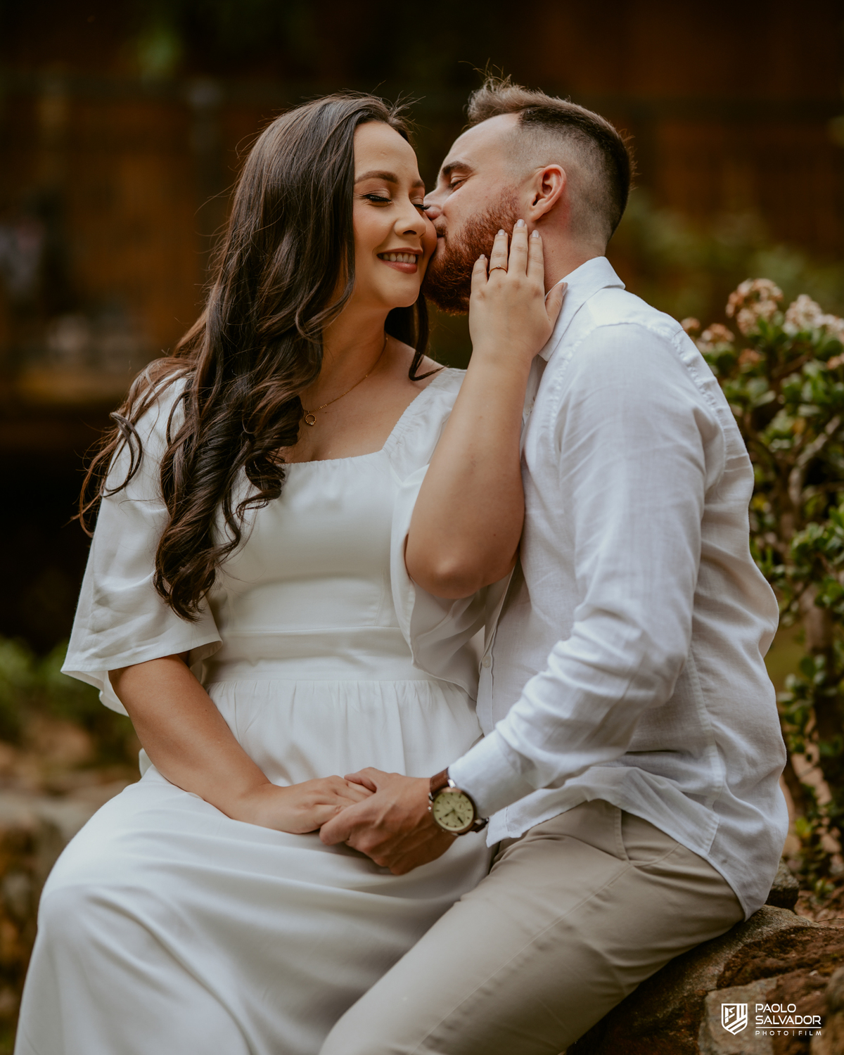 Ensaio pré wedding no Vale dos Ventos em Rio dos Cedros SC, casal Ana e Maton em cenário romântico com natureza, fotógrafo de casamento Santa Catarina, fotos de casal ao ar livre Região dos Lagos, ensaio pré casamento elegante