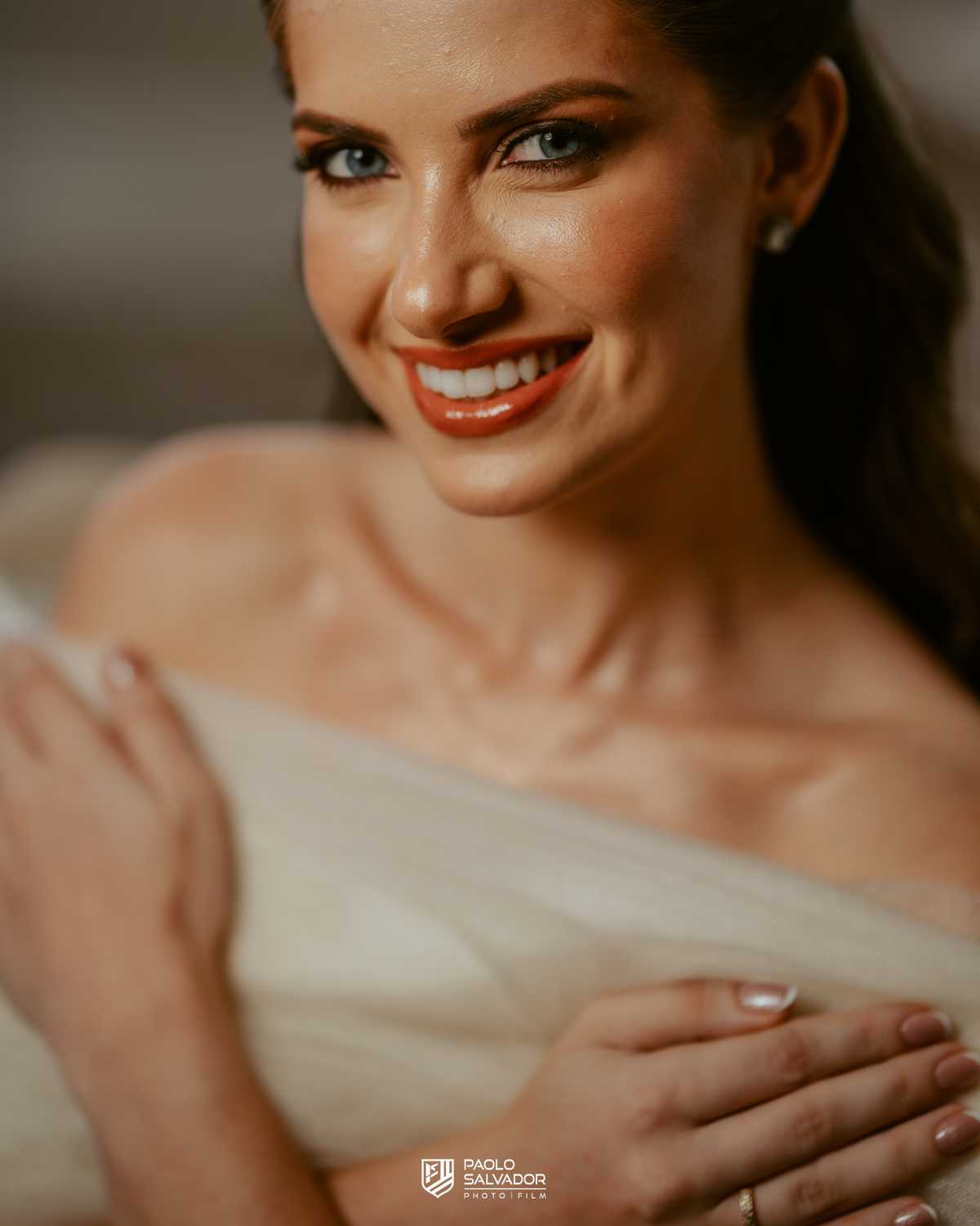 Making of da noiva em casamento no Colina Eventos em Brusque SC, preparação com madrinhas e família, maquiagem e cabelo profissional, fotografia de casamento em Brusque, Itajaí, Itapema e região