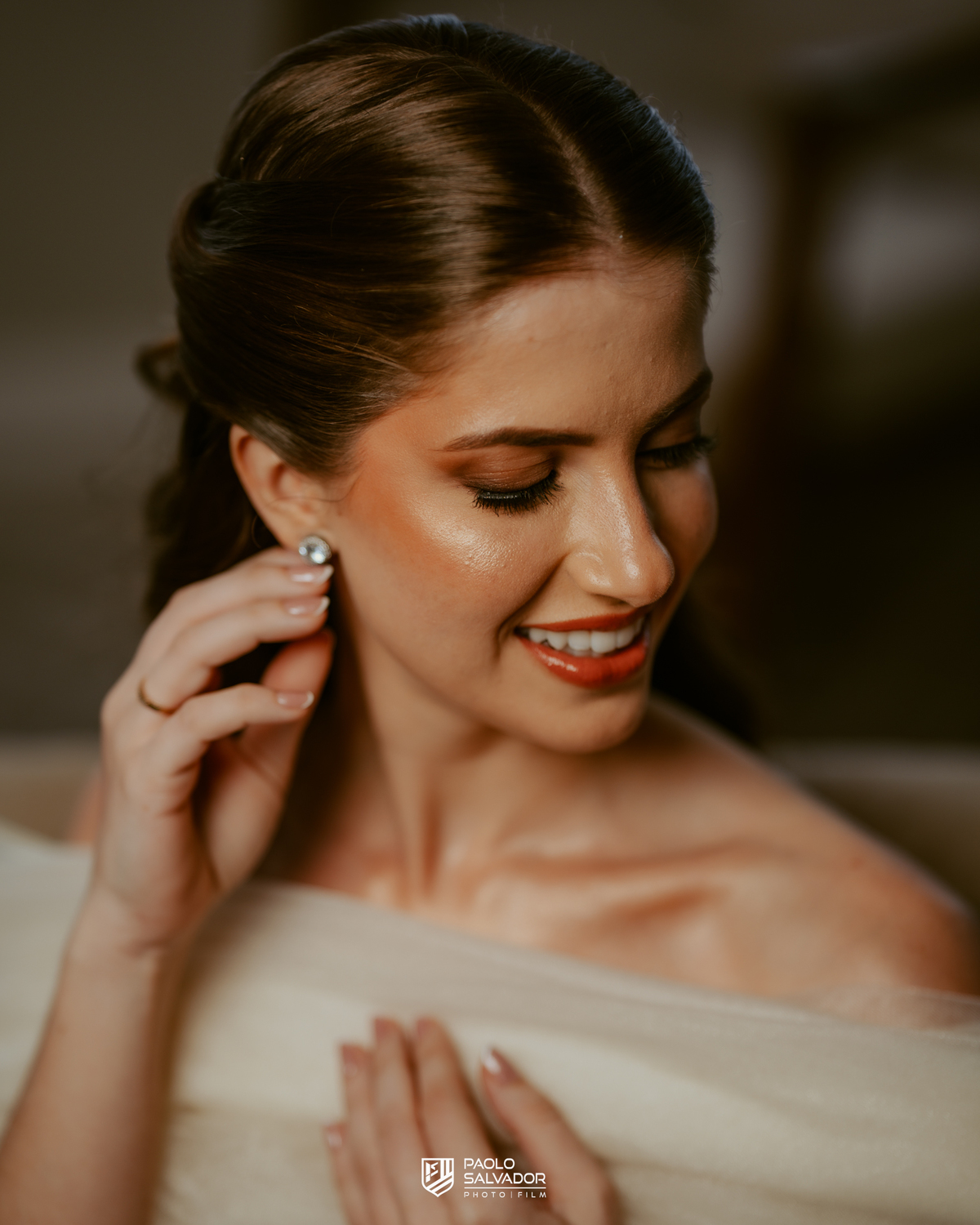 Making of da noiva em casamento no Colina Eventos em Brusque SC, preparação com madrinhas e família, maquiagem e cabelo profissional, fotografia de casamento em Brusque, Itajaí, Itapema e região