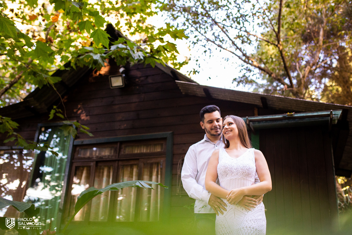Ensaio de casal em chalé, ensaio pré-wedding cabanas rio dos cedros, fotos de ensaio de casal em chalés, ensaio intimo de casal em banheira, cabanas rio dos cedros, região dos lados, rio dos cedros, fotógrafo paolo salvador. pré-wedding em chalé