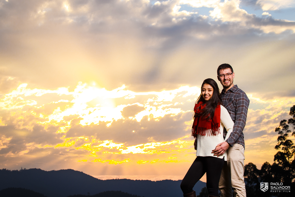 Fotos de casamento - ensaio de casal - doutor pedrinho - pré casamento alexia e geisson - sítio do pai do noivo - cachoeira paulista - cachoeira véu da noiva - fotos de casamento doutor pedrinho - benedito novo - paolo salvador fotógrafo de casamento