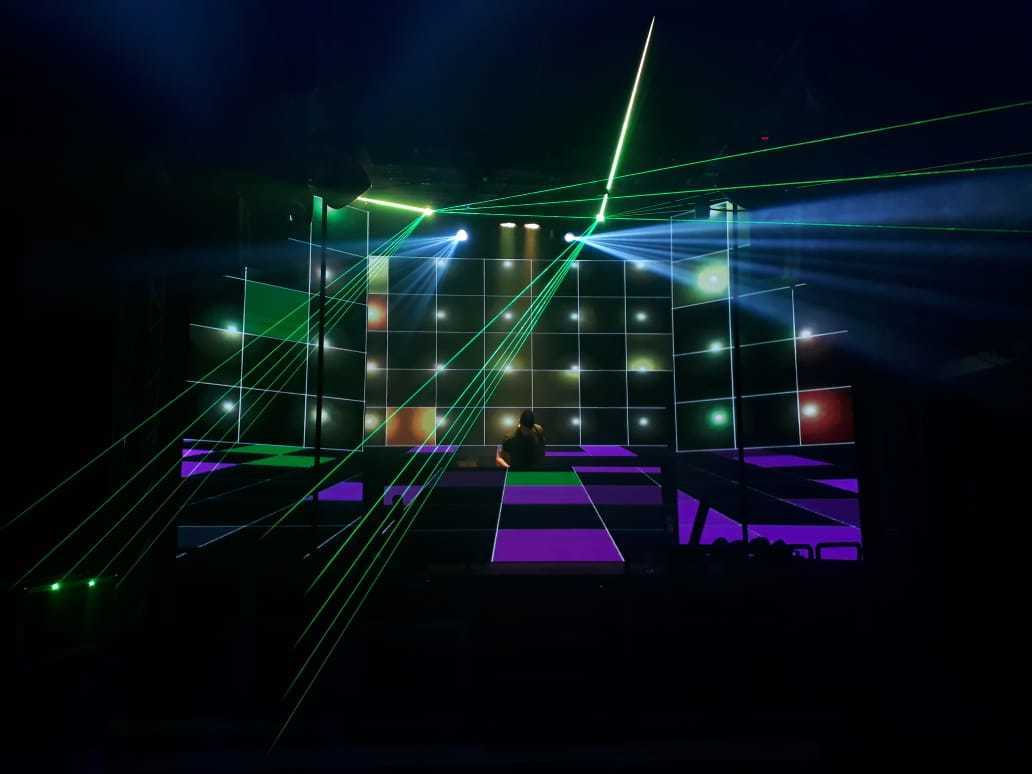 PAINEL DE LED VISUAL LED LOCAÇAO RS RIO GRANDE DO SUL CANOAS PORTO ALEGRE FORMATURA 15 ANOS CASAMENTO SHOW LASER LED PAINEL DE TETO HOUSE DE LED PAINEL DE LED DE ABRIR ST PRODUÇOES GUADALAJARA DIFFOCUS