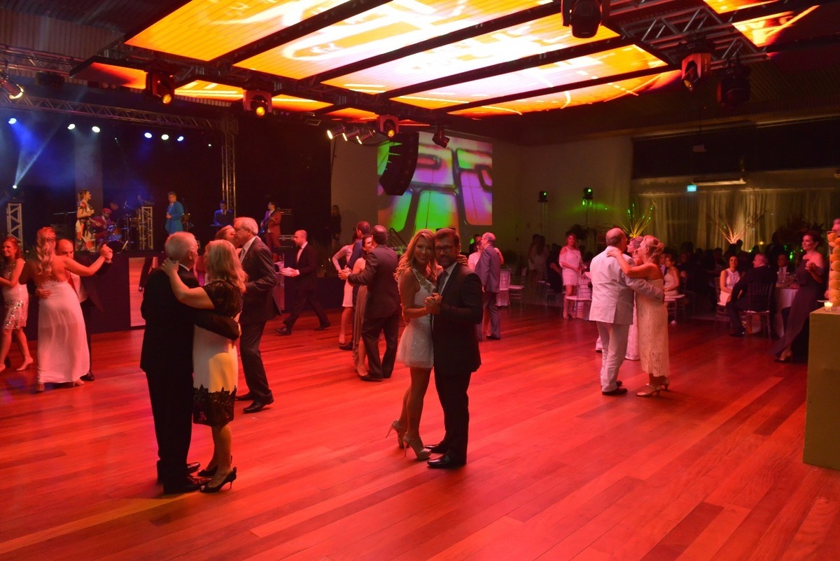 PAINEL DE LED VISUAL LED LOCAÇAO RS RIO GRANDE DO SUL CANOAS PORTO ALEGRE FORMATURA 15 ANOS CASAMENTO SHOW LASER LED PAINEL DE TETO HOUSE DE LED PAINEL DE LED DE ABRIR ST PRODUÇOES GUADALAJARA DIFFOCUS