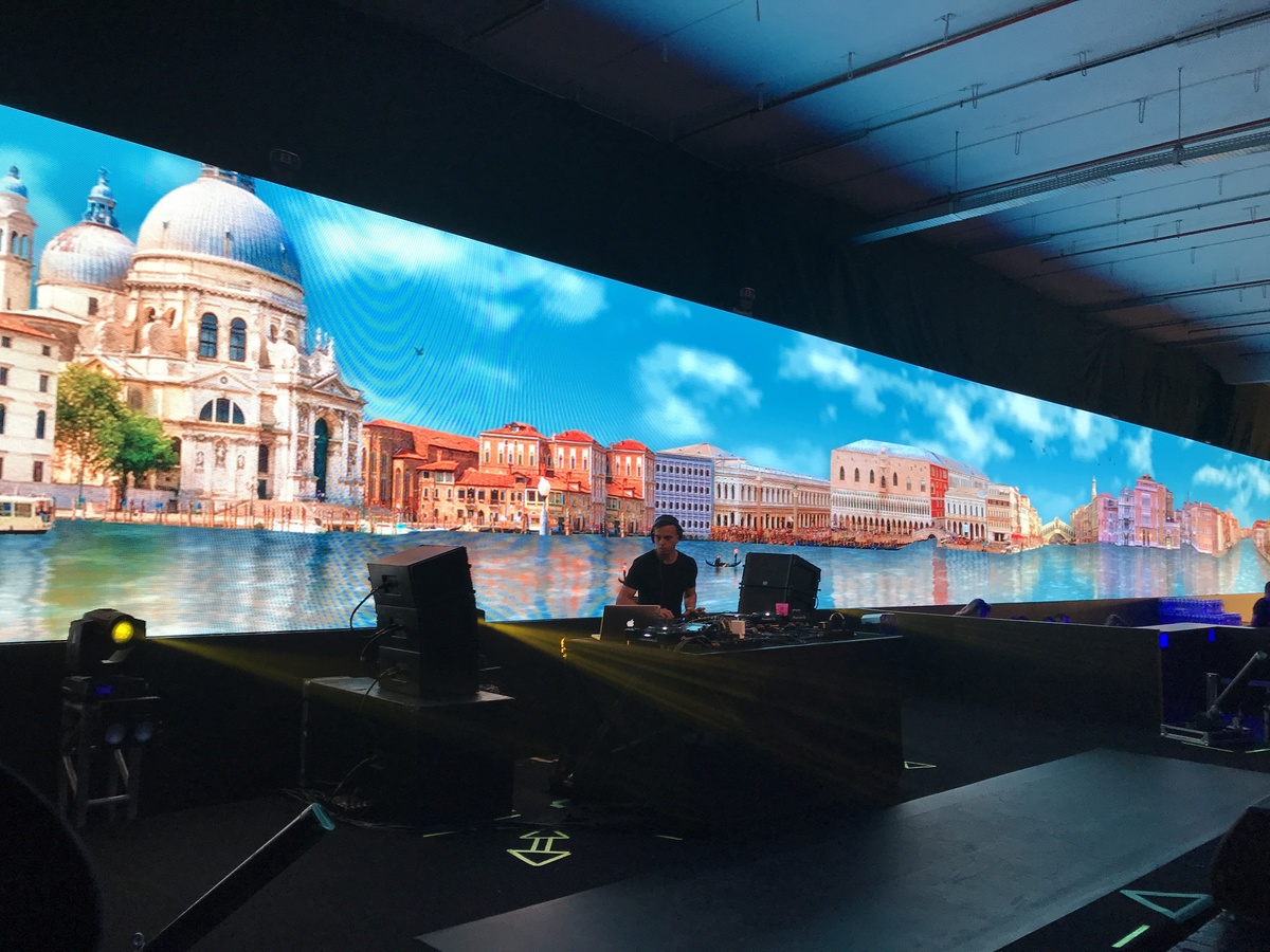 PAINEL DE LED VISUAL LED LOCAÇAO RS RIO GRANDE DO SUL CANOAS PORTO ALEGRE FORMATURA 15 ANOS CASAMENTO SHOW LASER LED PAINEL DE TETO HOUSE DE LED PAINEL DE LED DE ABRIR ST PRODUÇOES GUADALAJARA DIFFOCUS