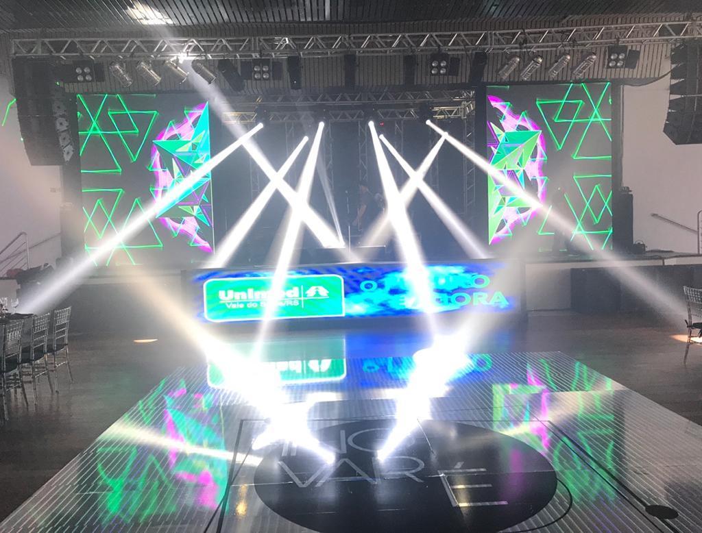 PAINEL DE LED VISUAL LED LOCAÇAO RS RIO GRANDE DO SUL CANOAS PORTO ALEGRE FORMATURA 15 ANOS CASAMENTO SHOW LASER LED PAINEL DE TETO HOUSE DE LED PAINEL DE LED DE ABRIR ST PRODUÇOES GUADALAJARA DIFFOCUS