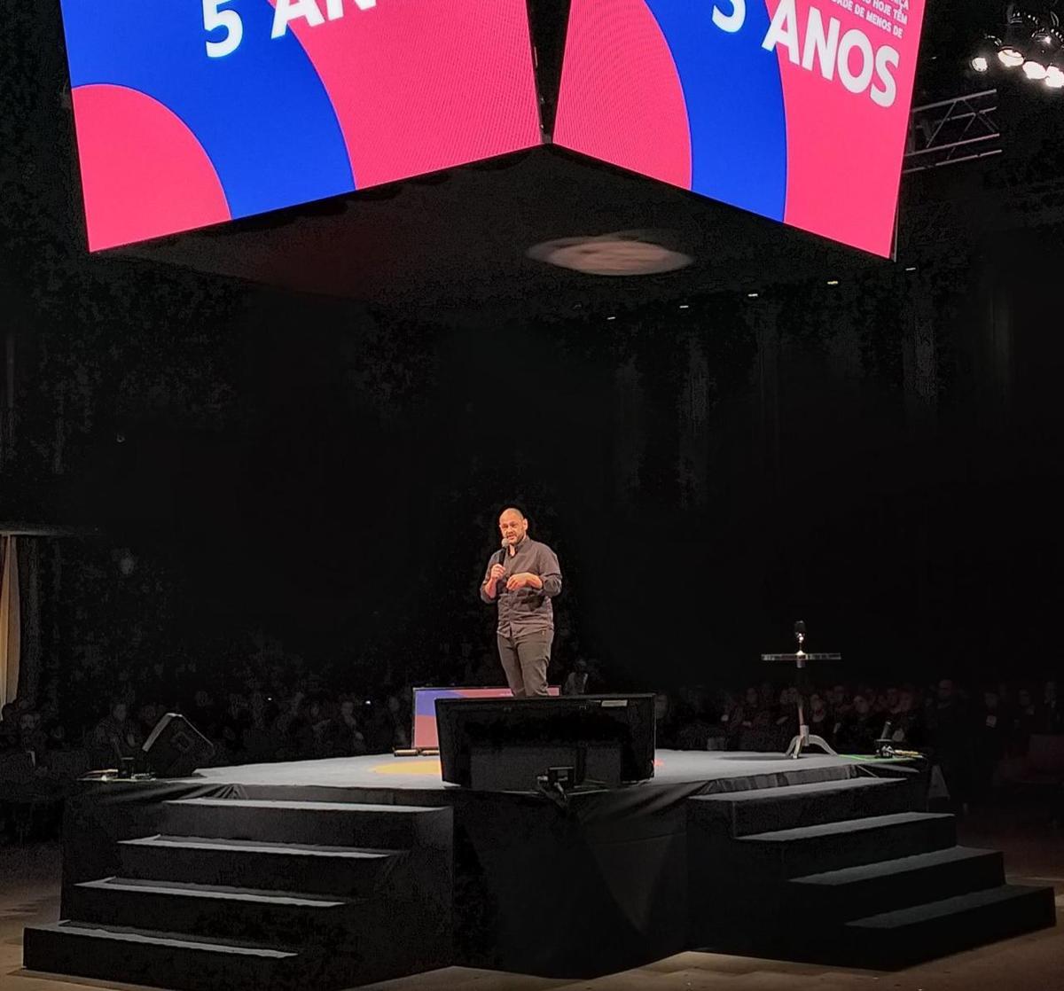 PAINEL DE LED VISUAL LED LOCAÇAO RS RIO GRANDE DO SUL CANOAS PORTO ALEGRE FORMATURA 15 ANOS CASAMENTO SHOW LASER LED PAINEL DE TETO HOUSE DE LED PAINEL DE LED DE ABRIR ST PRODUÇOES GUADALAJARA DIFFOCUS