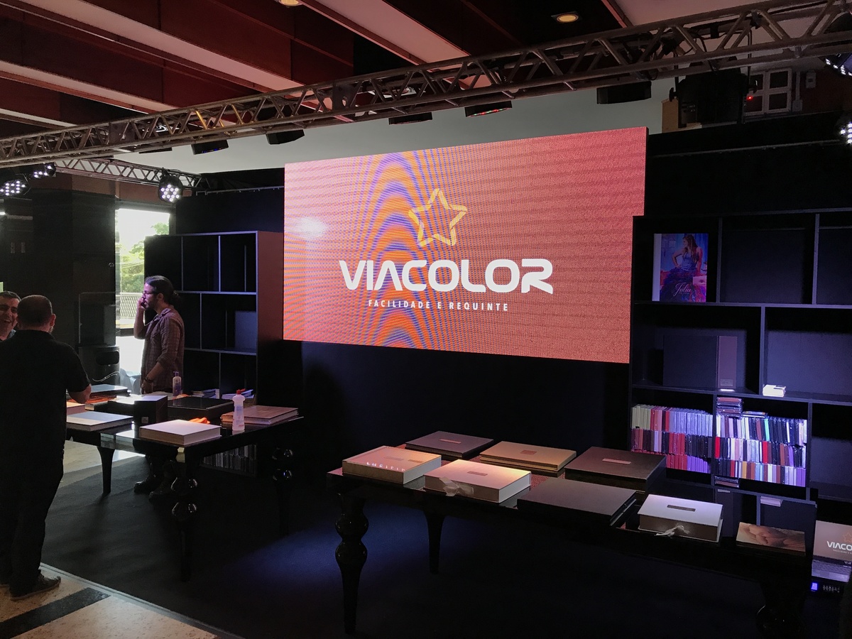 PAINEL DE LED VISUAL LED LOCAÇAO RS RIO GRANDE DO SUL CANOAS PORTO ALEGRE FORMATURA 15 ANOS CASAMENTO SHOW LASER LED PAINEL DE TETO HOUSE DE LED PAINEL DE LED DE ABRIR ST PRODUÇOES GUADALAJARA DIFFOCUS