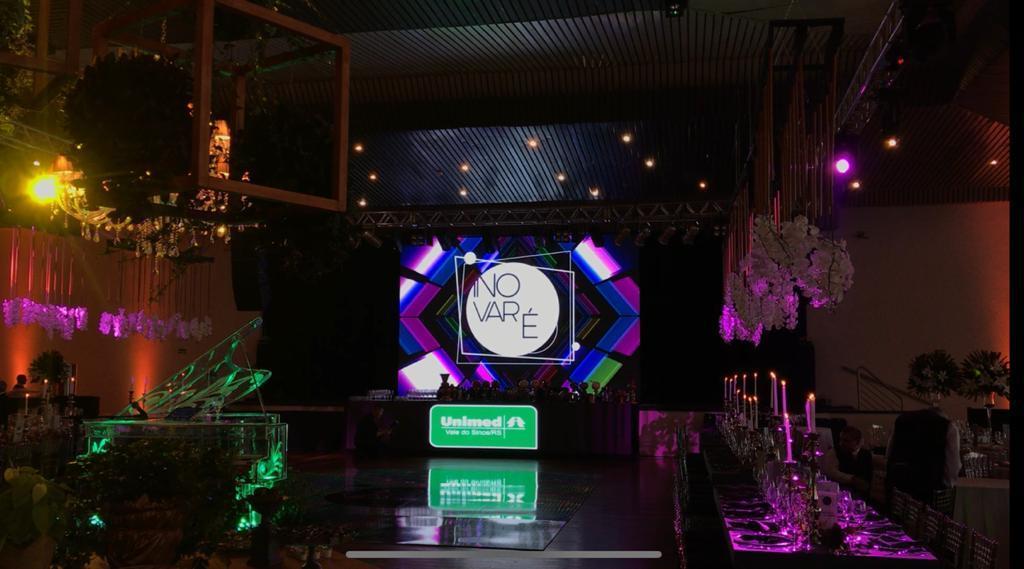 PAINEL DE LED VISUAL LED LOCAÇAO RS RIO GRANDE DO SUL CANOAS PORTO ALEGRE FORMATURA 15 ANOS CASAMENTO SHOW LASER LED PAINEL DE TETO HOUSE DE LED PAINEL DE LED DE ABRIR ST PRODUÇOES GUADALAJARA DIFFOCUS