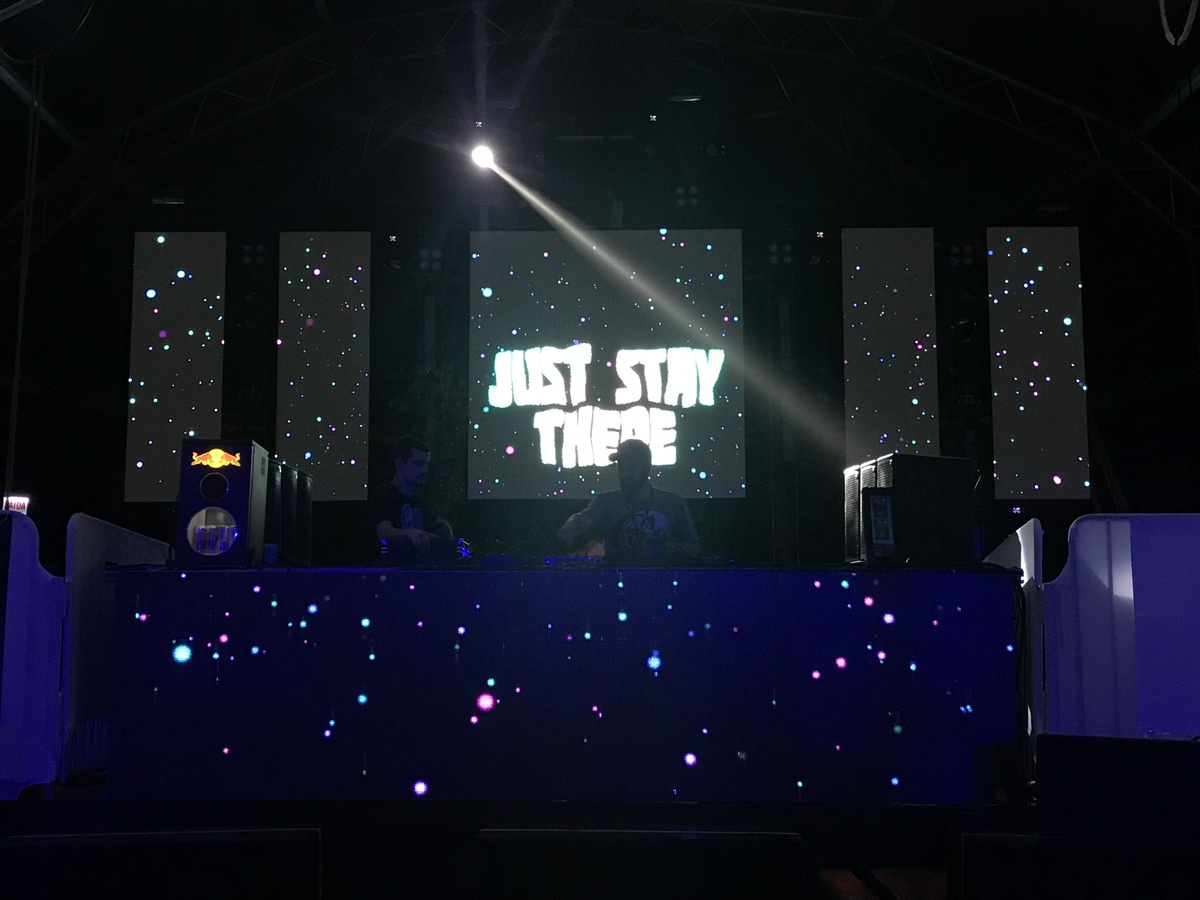 
PAINEL DE LED VISUAL LED LOCAÇAO RS RIO GRANDE DO SUL CANOAS PORTO ALEGRE FORMATURA 15 ANOS CASAMENTO SHOW LASER LED PAINEL DE TETO HOUSE DE LED PAINEL DE LED DE ABRIR ST PRODUÇOES GUADALAJARA DIFFOCUS