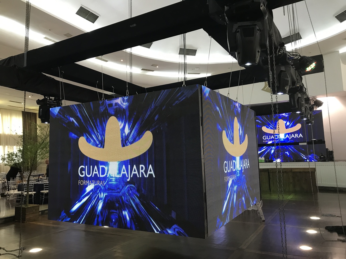 PAINEL DE LED VISUAL LED LOCAÇAO RS RIO GRANDE DO SUL CANOAS PORTO ALEGRE FORMATURA 15 ANOS CASAMENTO SHOW LASER LED PAINEL DE TETO HOUSE DE LED PAINEL DE LED DE ABRIR ST PRODUÇOES GUADALAJARA DIFFOCUS