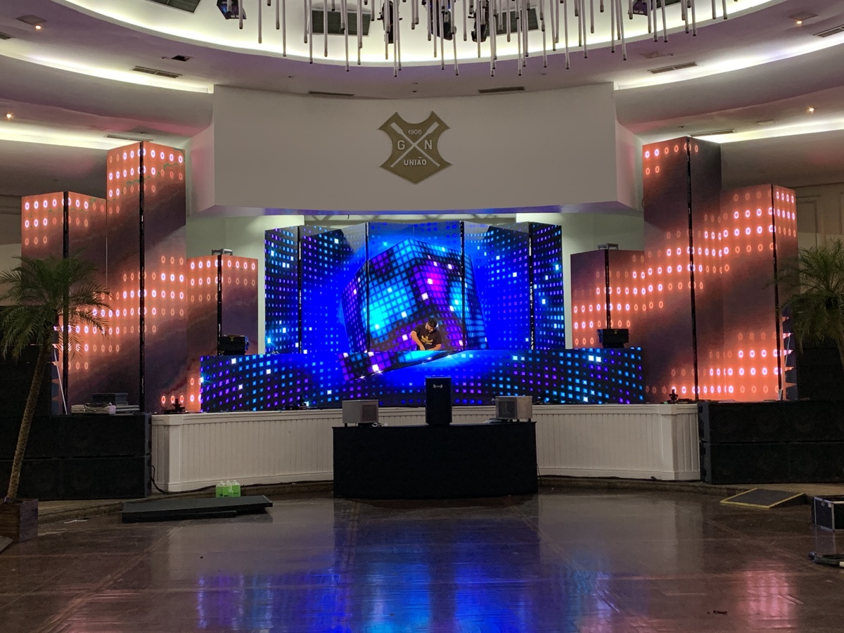 
PAINEL DE LED VISUAL LED LOCAÇAO RS RIO GRANDE DO SUL CANOAS PORTO ALEGRE FORMATURA 15 ANOS CASAMENTO SHOW LASER LED PAINEL DE TETO HOUSE DE LED PAINEL DE LED DE ABRIR ST PRODUÇOES GUADALAJARA DIFFOCUS