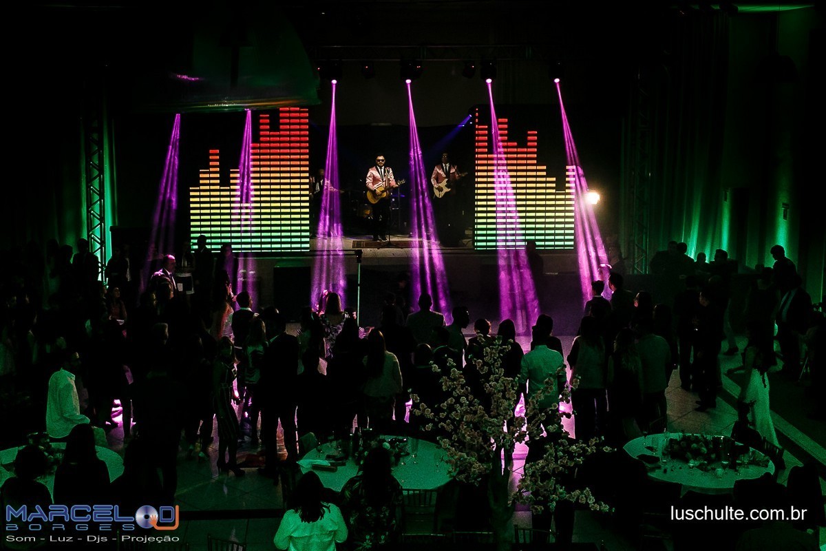 PAINEL DE LED VISUAL LED LOCAÇAO RS RIO GRANDE DO SUL CANOAS PORTO ALEGRE FORMATURA 15 ANOS CASAMENTO SHOW LASER LED PAINEL DE TETO HOUSE DE LED PAINEL DE LED DE ABRIR ST PRODUÇOES GUADALAJARA DIFFOCUS