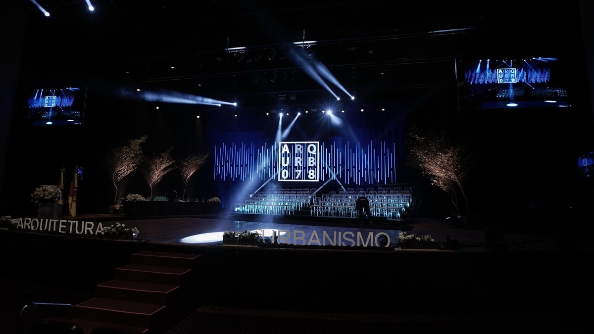 PAINEL DE LED VISUAL LED LOCAÇAO RS RIO GRANDE DO SUL CANOAS PORTO ALEGRE FORMATURA 15 ANOS CASAMENTO SHOW LASER LED PAINEL DE TETO HOUSE DE LED PAINEL DE LED DE ABRIR ST PRODUÇOES GUADALAJARA DIFFOCUS