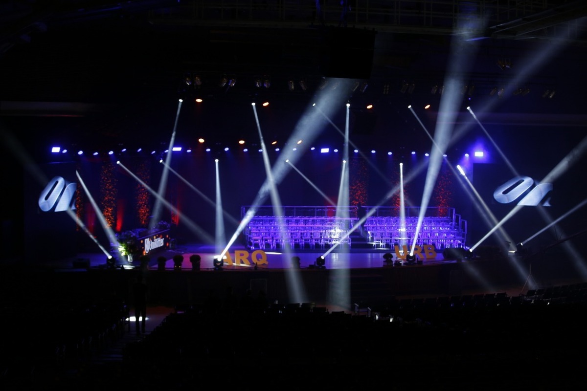 PAINEL DE LED VISUAL LED LOCAÇAO RS RIO GRANDE DO SUL CANOAS PORTO ALEGRE FORMATURA 15 ANOS CASAMENTO SHOW LASER LED PAINEL DE TETO HOUSE DE LED PAINEL DE LED DE ABRIR ST PRODUÇOES GUADALAJARA DIFFOCUS Teatro Araújo Viana