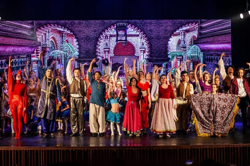 PAINEL DE LED VISUAL LED LOCAÇAO RS RIO GRANDE DO SUL CANOAS PORTO ALEGRE FORMATURA 15 ANOS CASAMENTO SHOW LASER LED PAINEL DE TETO HOUSE DE LED PAINEL DE LED DE ABRIR ST PRODUÇOES GUADALAJARA DIFFOCUS
