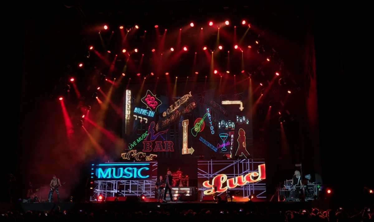 PAINEL DE LED VISUAL LED LOCAÇAO RS RIO GRANDE DO SUL CANOAS PORTO ALEGRE FORMATURA 15 ANOS CASAMENTO SHOW LASER LED PAINEL DE TETO HOUSE DE LED PAINEL DE LED DE ABRIR ST PRODUÇOES GUADALAJARA DIFFOCUS
