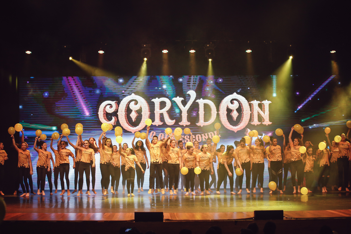 PAINEL DE LED VISUAL LED LOCAÇAO RS RIO GRANDE DO SUL CANOAS PORTO ALEGRE FORMATURA 15 ANOS CASAMENTO SHOW LASER LED PAINEL DE TETO HOUSE DE LED PAINEL DE LED DE ABRIR ST PRODUÇOES GUADALAJARA DIFFOCUS