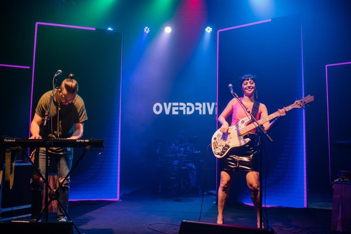 PAINEL DE LED VISUAL LED LOCAÇAO RS RIO GRANDE DO SUL CANOAS PORTO ALEGRE FORMATURA 15 ANOS CASAMENTO SHOW LASER LED PAINEL DE TETO HOUSE DE LED PAINEL DE LED DE ABRIR ST PRODUÇOES GUADALAJARA DIFFOCUS