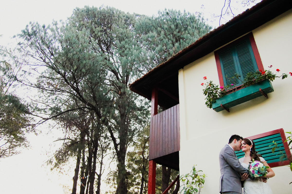 FOTOGRAFIA DE CASAMENTO FEITO NA IGREJA HELVETIA EM INDAIATUBA SP CIDADE AO LADO DE CAMPINAS SP O CASAMENTO FOI ENTRE A POLIANA E DIONES TENDO COMO FOTOGRAFO REGINALDO DELFI 32