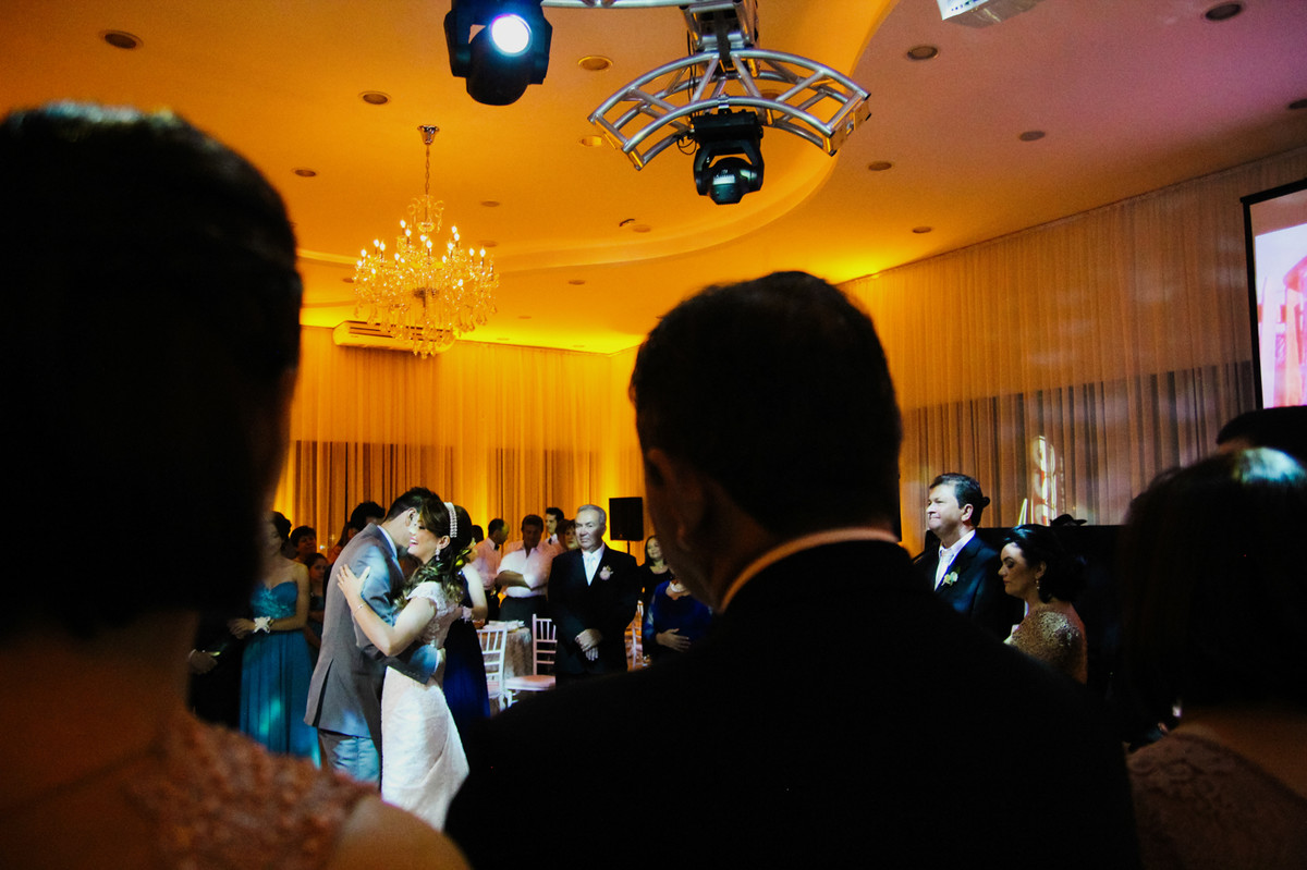 FOTOGRAFIA DE CASAMENTO FEITO NA IGREJA HELVETIA EM INDAIATUBA SP CIDADE AO LADO DE CAMPINAS SP O CASAMENTO FOI ENTRE A POLIANA E DIONES TENDO COMO FOTOGRAFO REGINALDO DELFI 39