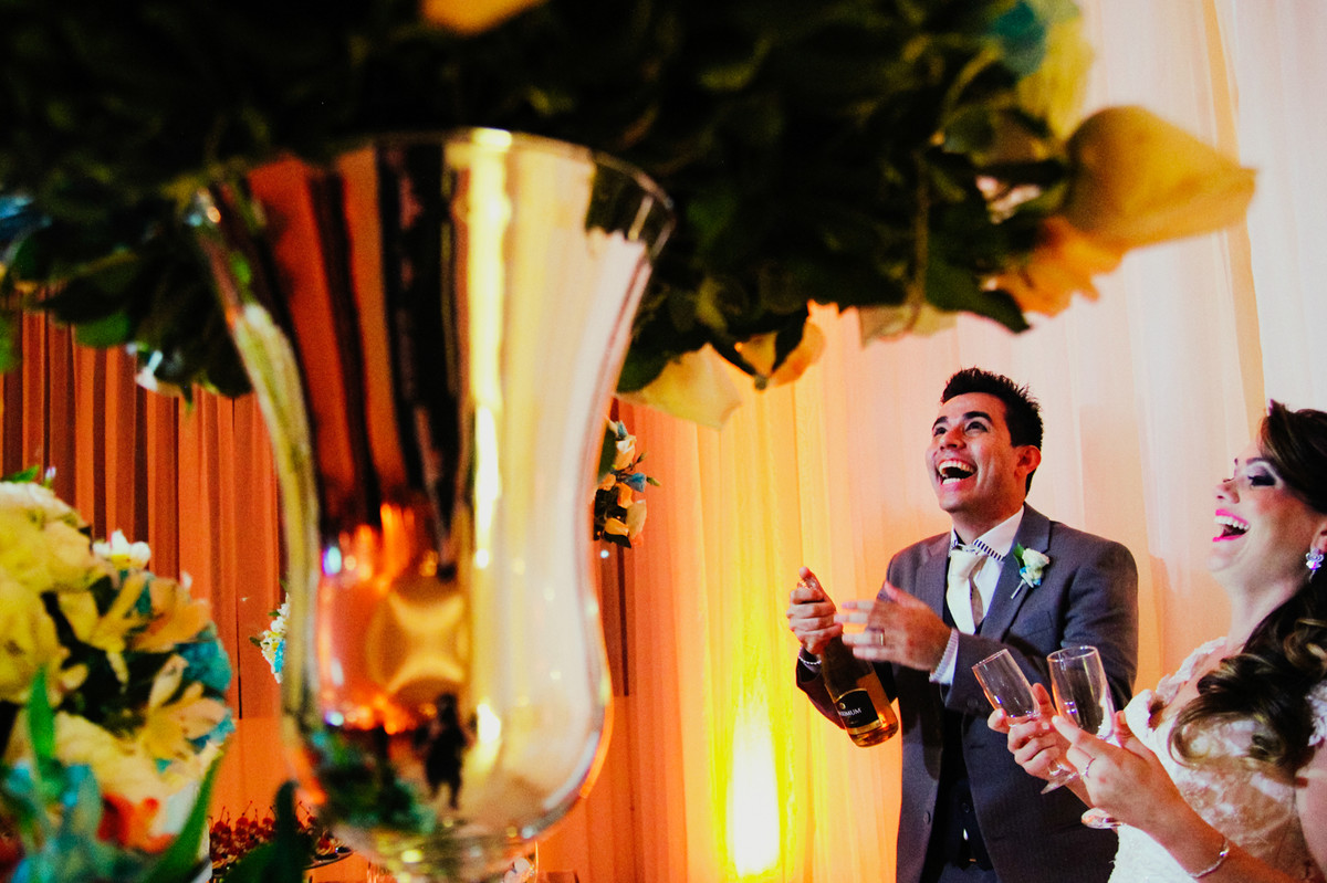 FOTOGRAFIA DE CASAMENTO FEITO NA IGREJA HELVETIA EM INDAIATUBA SP CIDADE AO LADO DE CAMPINAS SP O CASAMENTO FOI ENTRE A POLIANA E DIONES TENDO COMO FOTOGRAFO REGINALDO DELFI 41