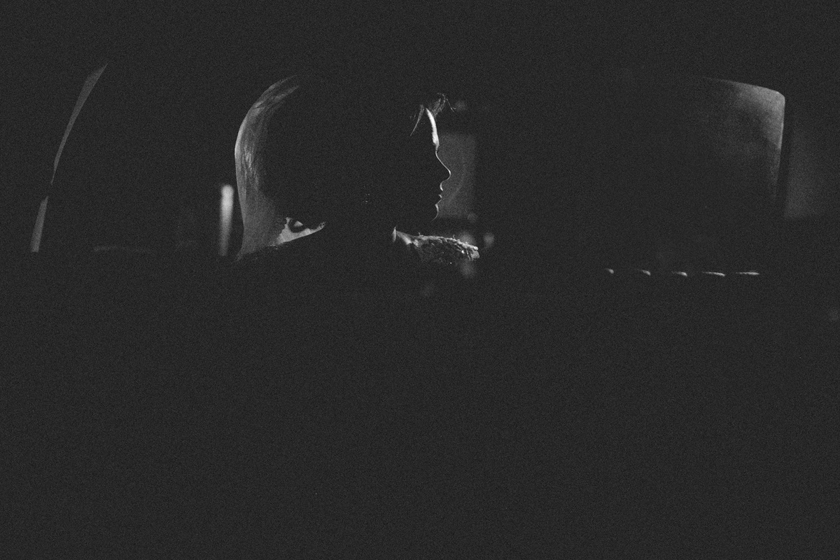 Imagem capa - COM QUE CARRO A NOIVA VAI?/ FOTOGRAFIA DE CASAMENTO por Estúdio Delfi