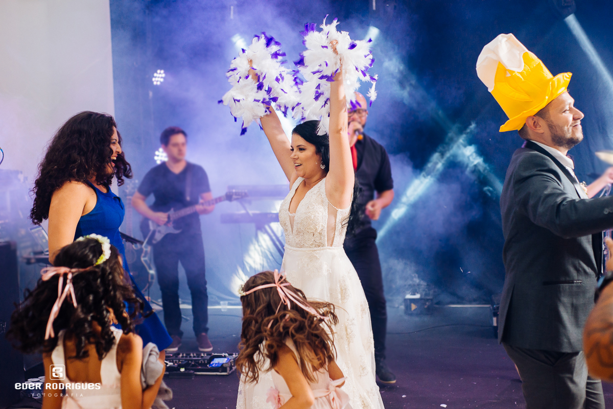 noiva dançando no salão portuscale em sjc