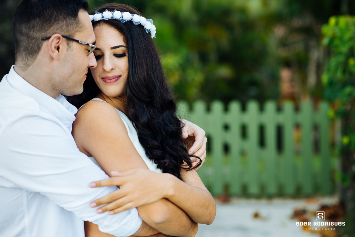casal juntinhos em ubatuba
