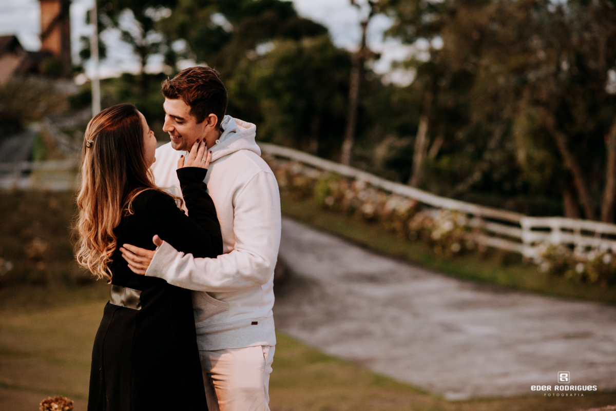 olhar dos noivos no pico do itapeva