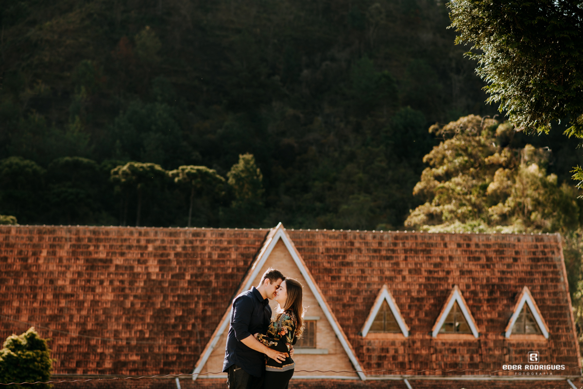 casal se beijando em campos do jordão