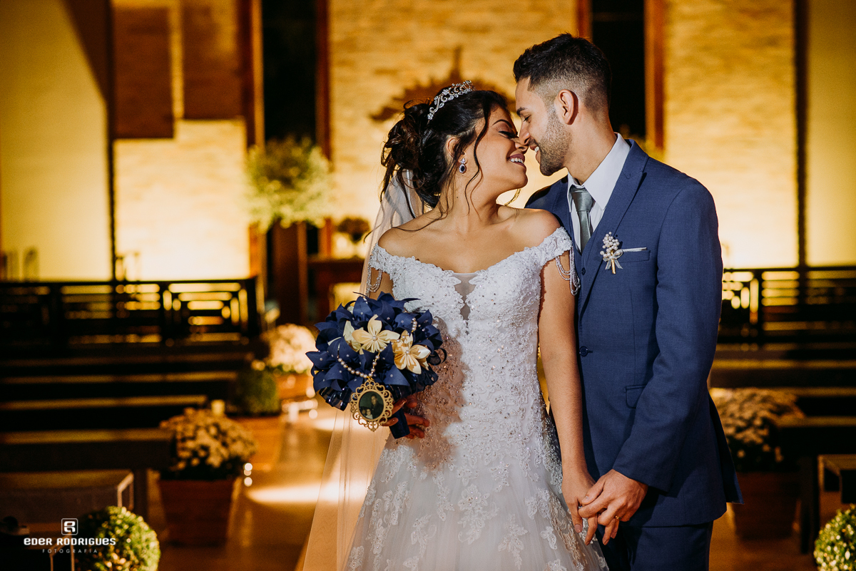 noivos se olhando casamento tangaroa