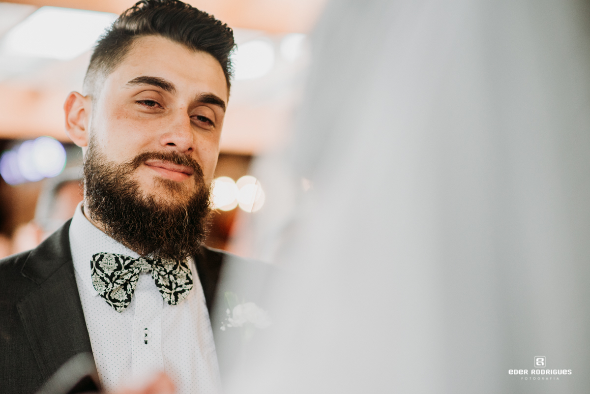 noivo emocionado espaço verde vale em taubate