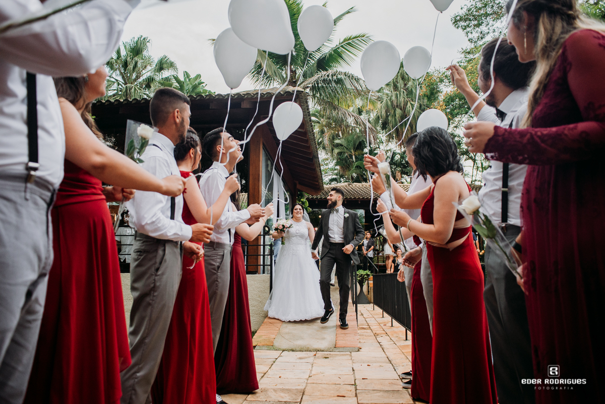 padrinhos com bexigas espaço verde vale